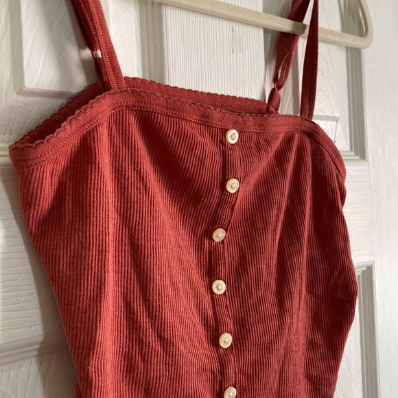 AE Tank - Picture 2 of 5